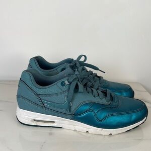 Womens Nike Air Max 1 ULTRA SE Shoes Sz 8.5